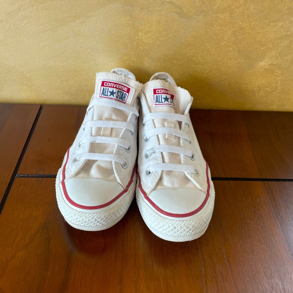 Converse All Star White with red strip